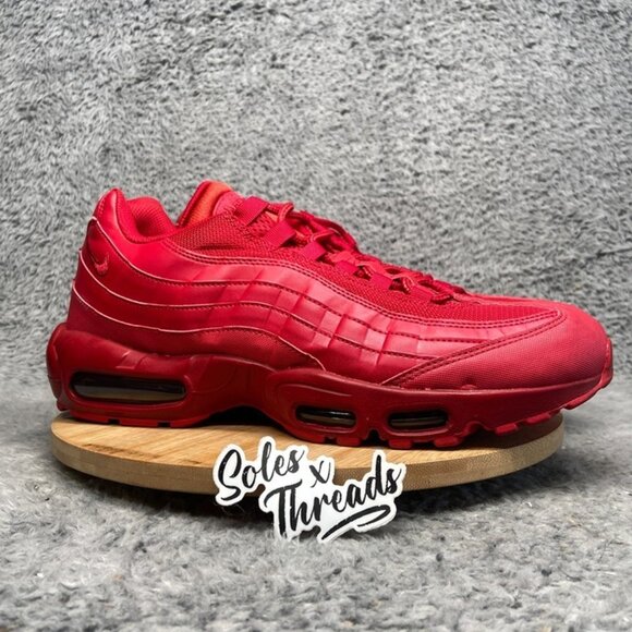 Nike Air Max 95 Triple Red Size 12 Men Sneakers CQ9969-600 - Picture 2 of 7